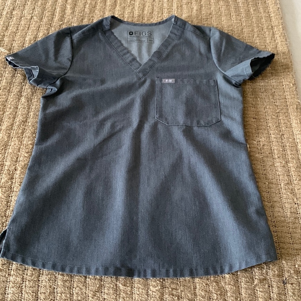 Figs Catarina Graphite Top
